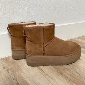 Ugg Classic Mini Platforms in Chestnut Size 10